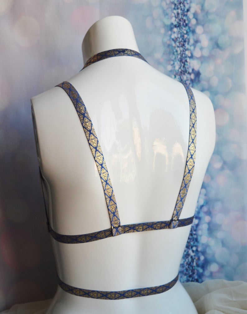 NekollarsK's tweet photo. #Bodyharness #BodyHarnesses #etsy #harnesslingerie #bodylingerie #bodycage #harness #burlesque #alternativefashion #gothicfashion #lingerie #lingeriesexy #lingerieadict #instalingerie #lingerielover #altmodel - More at our #Nekollars Etsy shop! β‘οΈ https://t.co/nt7pDlkGIH π https://t.co/HGUNIWcPcg