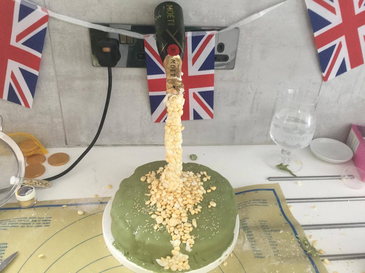 LadyTaverners's tweet photo. BAKE OFF SUCCESS - a fantastic online fundraiser for the @devonandcornwallladytaverners_ , look at all of these VE DAY inspired cakes. Contestants had 2 hrs to bake and decorate their cake, local cake maker @brann_helen judged the competition . #bakeoff #fundraising https://t.co/BCK2Lfuvlj
