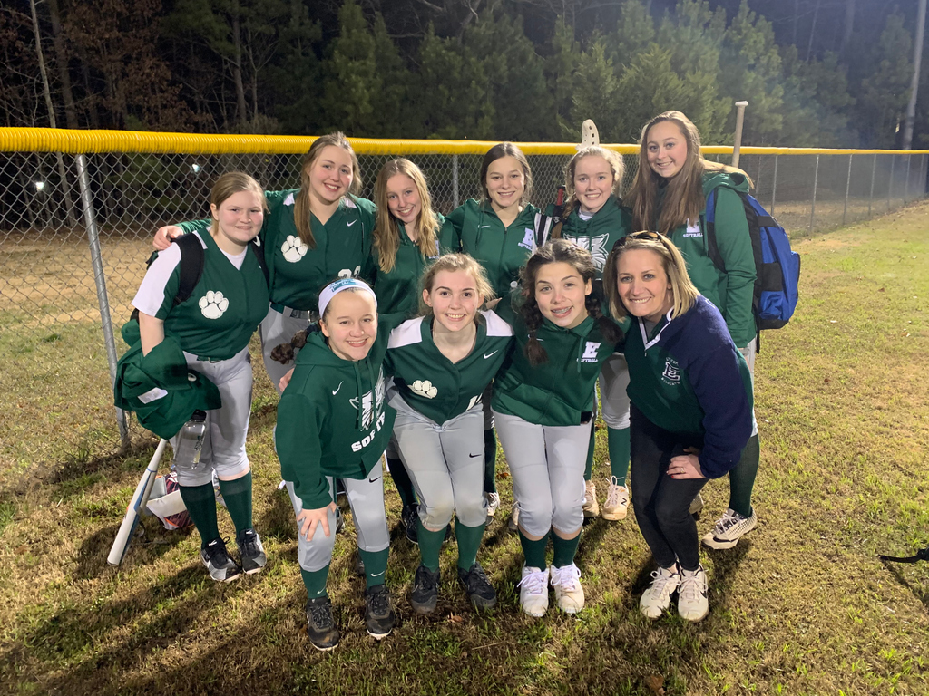 SportsEpiscopal's tweet photo. We couldn't do it without our coaches! We love you all so much! 
#runwildtogether #runwild #episcopalcollegiate #episcopalwildcats https://t.co/Jhvgcup01C