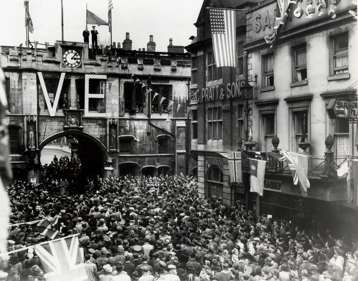 LincolnCastle's tweet photo. It is the 75th anniversary of Victory in Europe, or #VEDay, and the Museum of Lincolnshire Life is inviting you to their Stay at Home Victory Party on Friday 8th May 2020.
#VE75 #MLLVEParty https://t.co/MPpvL2MtfA