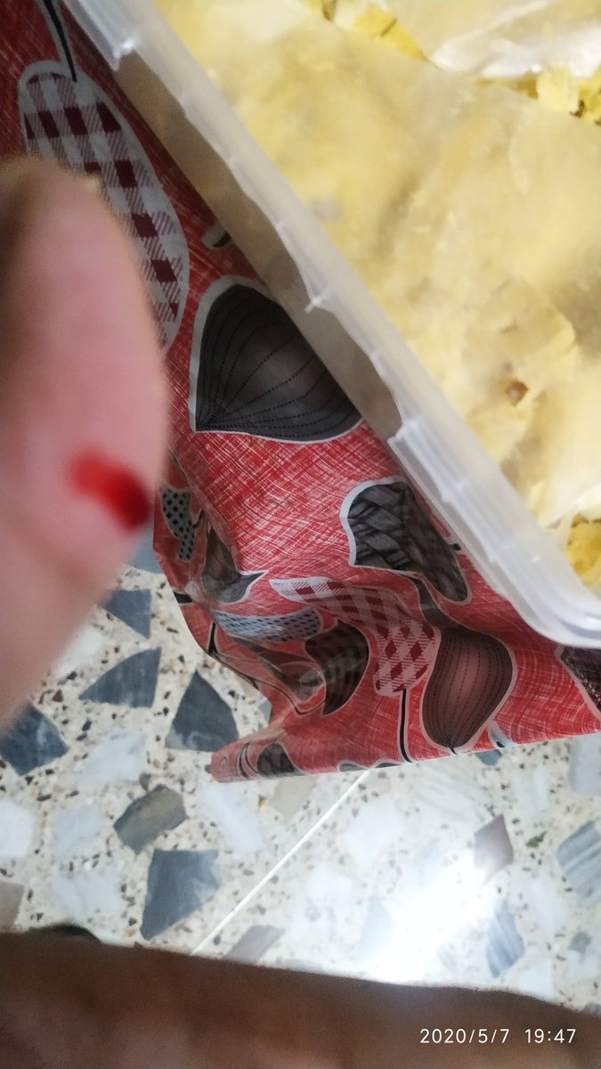 bikramvaskar's tweet image. @HaldiramsKol #WorstPackaging ever, typical of Haldiram Prabhuji. Fingers get CUT when you open the package, the seal is SO #SHARP that your fingers get cut. You really think that with quality as this, you can ever be successful in the international market. @timesofindia @WIONews