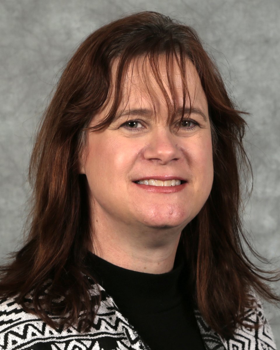 CSC1853's tweet photo. Kelli Stiles, a professor of @CSCPsychology, said writing about experiences during the current pandemic can be beneficial, even for those who have no intention of submitting their journals to historical societies. Read more about it in The Herald-Whig. https://t.co/HuoRzXGMOT https://t.co/wlGspu4dkw