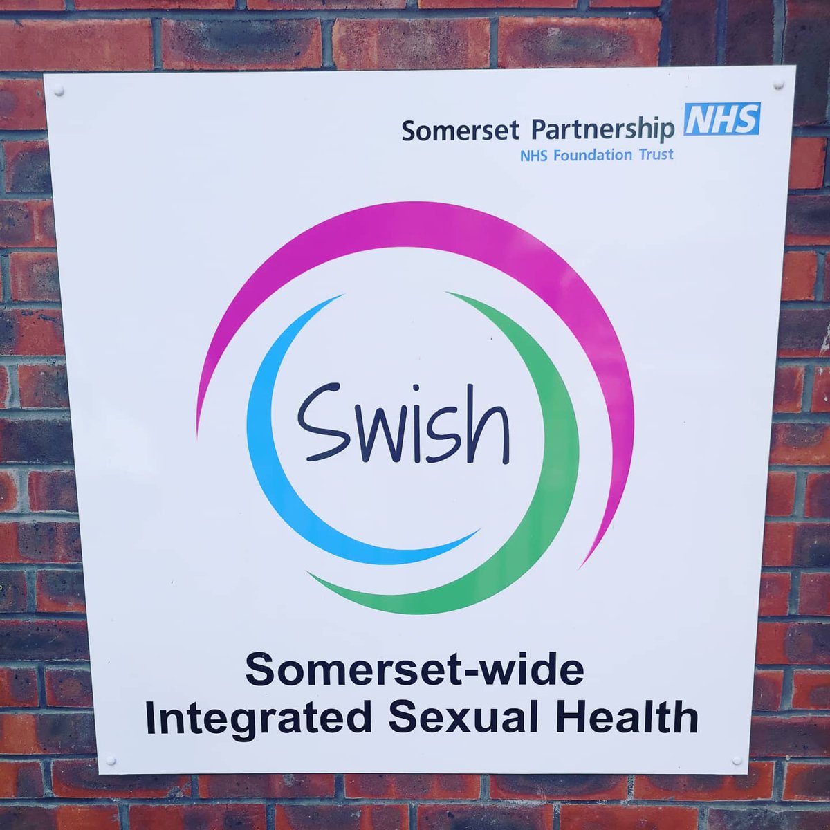 swishservices's tweet photo. Friendly reminder that SWISH is still running with some changes! If you need contraception, sexual health advice or are displaying sexual health related symptoms you can call us for a telephone consultation 0300 1245010 π±βοΈ #temporarychange #nhs #covid_19 #sexualhealth #Somerset https://t.co/P92vALHTi9