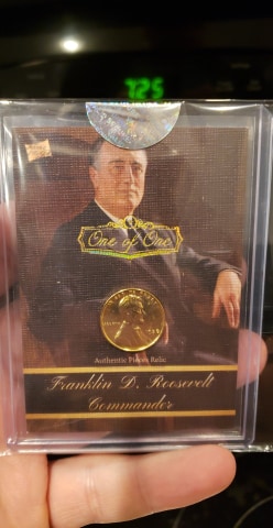HughesDude's tweet photo. HUGE hits last nights from Pieces of the Past. Andrew Johnson 1/1 and a FDR 1/1. Neat stuff! #Presidents #Hobby #CardCollecting #HugeHit #Autographs #History https://t.co/o5nJC1bOVI