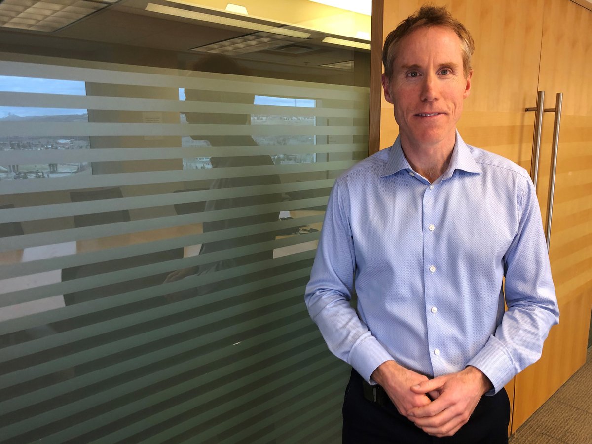 AHS_media's tweet photo. Research sleuthing plays a key role in supporting Albertans &amp; healthcare providers. Dr. Braden Manns explains how the AHS Scientific Advisory Group hunts for answers to help AHS and Alberta Health develop and update their #COVID19 strategies: https://t.co/l1whk6O56H https://t.co/ygz7SV1pxc