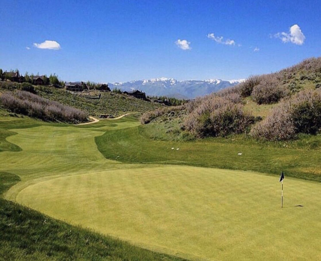 Promontoryclub's tweet photo. The Pete Dye front nine opens TODAY ⛳️ We’re offering tee time between 9 AM to 6 PM and for the time being it will be walk-only (pull carts allowed) to ensure the safety of all of our members. #LovePromontory #golfseason #privatecourse #parkcity #utah https://t.co/myiggkdxKC