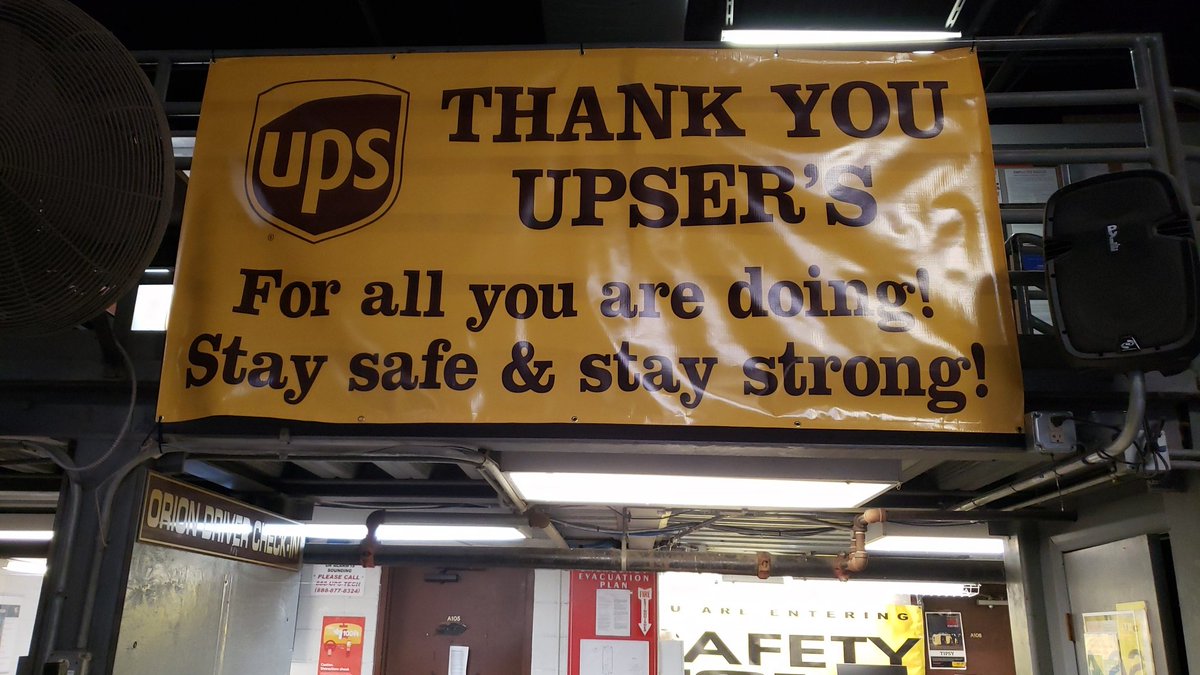 JackieUPS2's tweet photo. What a thing of beauty! Every morning they'll see this banner waving a friendly reminder of appreciation 😁 💪 https://t.co/xNxhMSBsgS