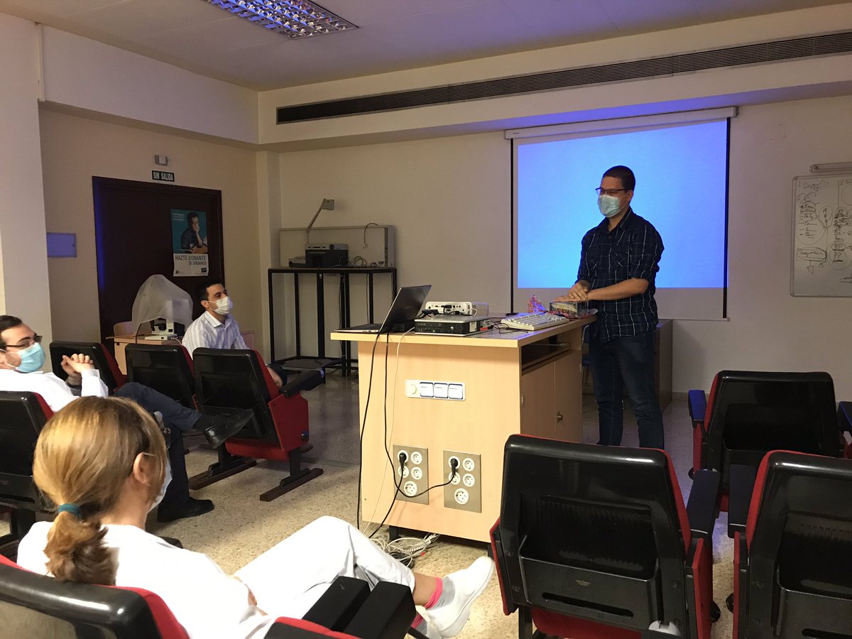 Hemos despedido a nuestro R4 Dr. Alejandro Deniz

Gracias por tu serenidad y amabilidad 
Por compartir un poco de #Canarias en #Sevilla
Comienza una nueva etapa Profesional y personal
Te echaremos de menos

#Endohuvr <a href="/AJMartinezO/">AJ Martínez Ortega</a> <a href="/alfonsosotoendo/">Alfonso Soto Moreno</a> <a href="/ElenaDF75/">Elena D</a> 
<a href="/HospitalUVRocio/">Hospital Universitario Virgen del Rocío</a>