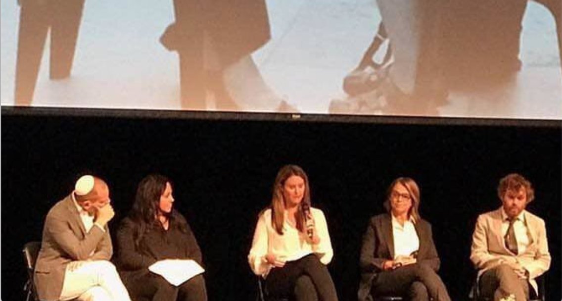 Sidewalktalkorg's tweet photo. If you have ever wondered if our work at Sidewalk Talk matters, it does now, more than ever. On the Blog: 4 Ways Sidewalk Talk Listening Skills Help Our Collective Mental Health. https://t.co/FYHiCrKjuq https://t.co/3XjIg8rNpl