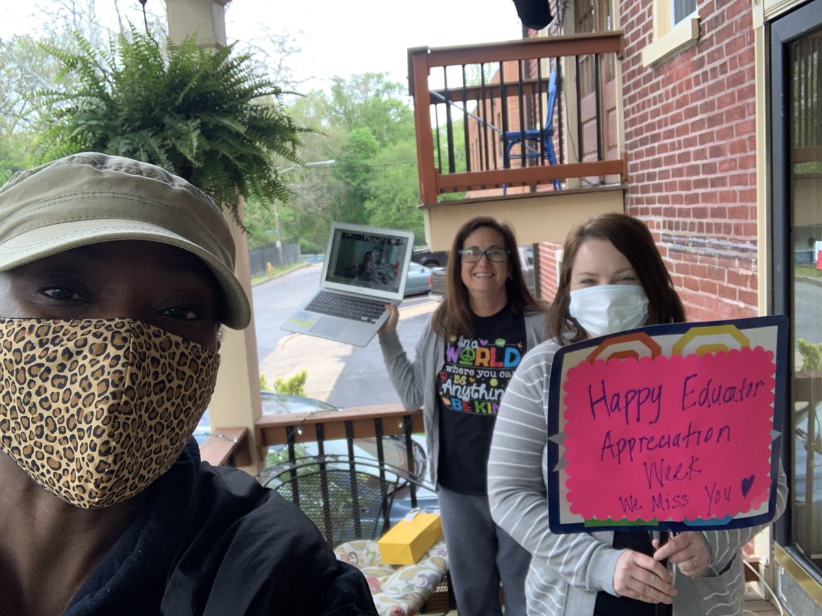 kdaniels223's tweet image. Traveled to 82 homes in 4 states over 4 days all to give a special social distancing teacher appreciation delivery to the best staff on the planet. First surprise &amp;amp; shock and then the smiles. It was all worth it!!!. ❤️ #thelittlecolonials #thepowerofwecsd #TeacherAppreciationWeek