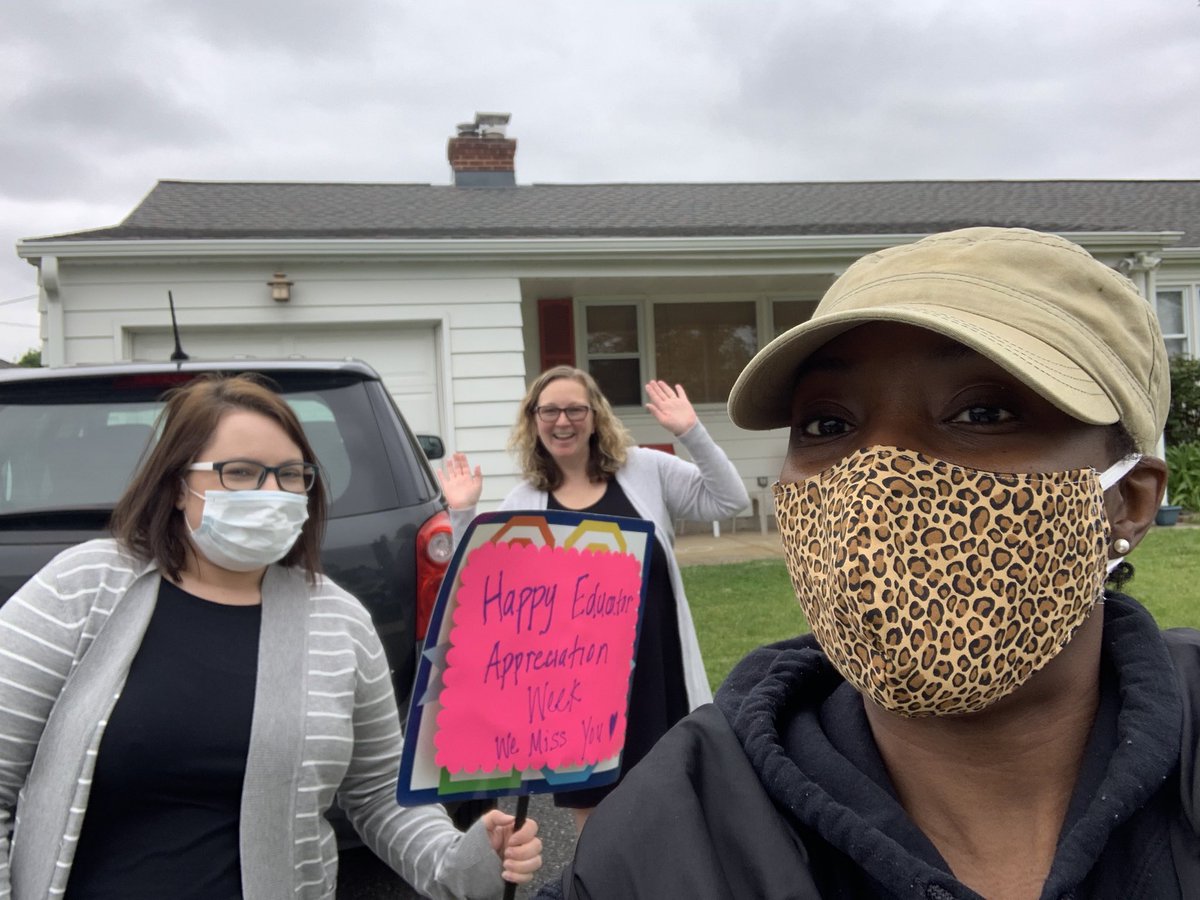 kdaniels223's tweet image. Traveled to 82 homes in 4 states over 4 days all to give a special social distancing teacher appreciation delivery to the best staff on the planet. First surprise &amp;amp; shock and then the smiles. It was all worth it!!!. ❤️ #thelittlecolonials #thepowerofwecsd #TeacherAppreciationWeek
