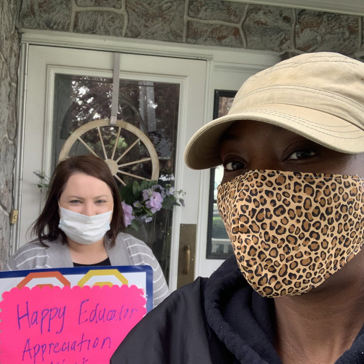 kdaniels223's tweet image. To the world’s greatest school admin assistant, Erin Kirby. Thank you for going to distance with me. We traveled up and down the state to spread joy this week. You will forever be my social distancing road dog! #TeacherAppreciationWeek2020 #thelittlecolonials #thepowerofwecsd