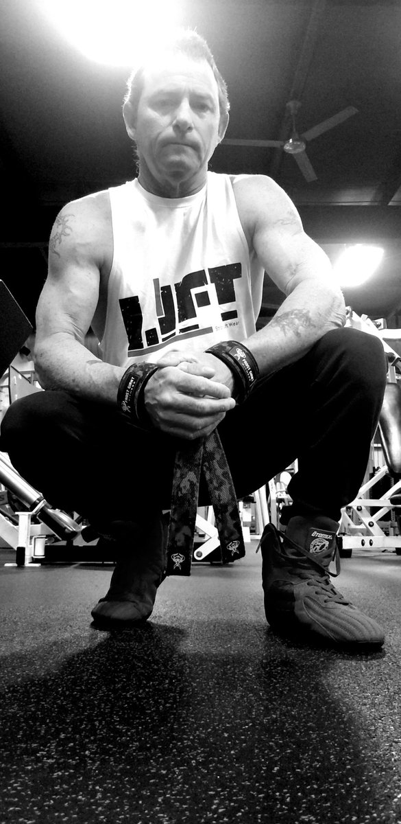 mark_n25's tweet photo. Thursday morning Shenanigans !!! Let's pull some heavy shit !!!#grindhardeveryday #lovethepain #rebuilding #LiftingforB #Bstrong #Whitleystrong https://t.co/H9BLNGBT8v