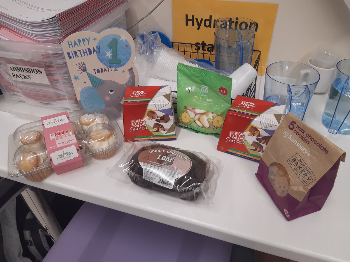 JoMaxfield2's tweet photo. First year as sister lovely surprise when I came into work from the HCA's  feeling touched by this and the supportive team I have around me x https://t.co/RsJmykjQdJ