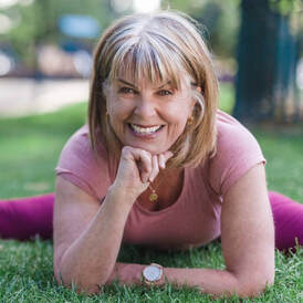 MaitriStudio's tweet photo. Another opportunity for online yoga classes, this time with an experienced #IyengarYoga teacher #HelenGraham, with lots of #free classes, and also teaches live, on #YouTube.
#HomePractice! #FindYourCalmSpace
https://t.co/0Rq146xGnk…/UCGRkBmmlbG3ENDo7wr3hLQQ/playlists https://t.co/xt6UG2HGwr