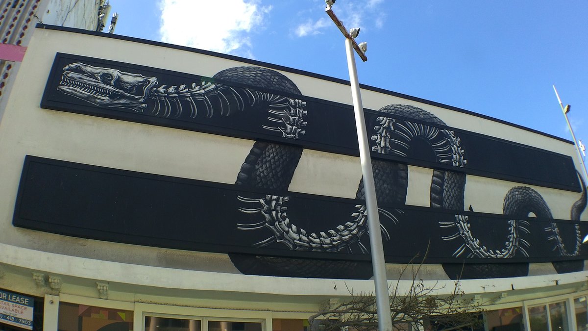 NDeransy's tweet photo. #Roa #streetart #puertorico https://t.co/l5W3ZqPgFD