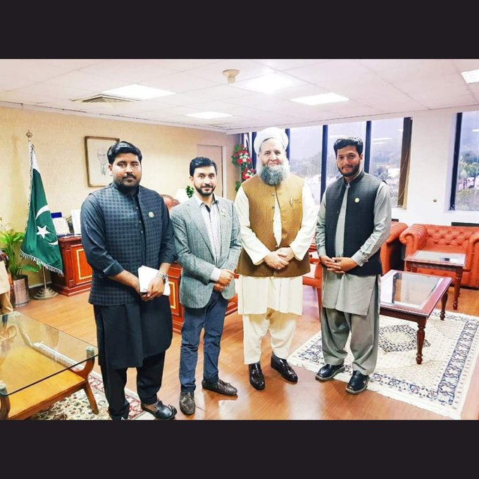 iAfzaalCcr's tweet photo. وفاقی وزیر برائے مذہبی امور نورالحق قادری صاحب ATI کے سابق مرکزی نائب صدر رہ چکے ہیں 
#ATIisPeace https://t.co/y2Afl7LO3s