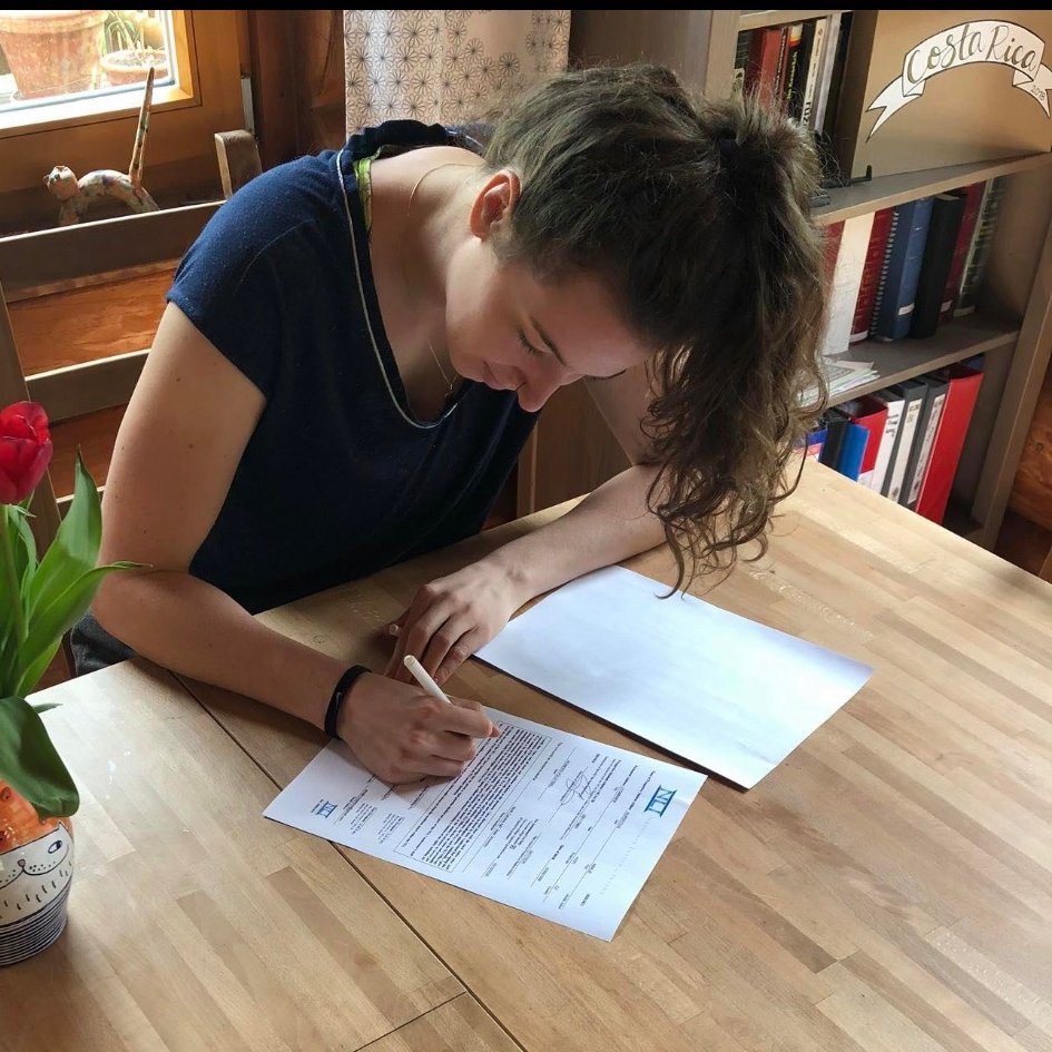 ButlerGrizzlies's tweet photo. 𝓢𝓲𝓰𝓷𝓮𝓭 🖊️

𝘾𝙤𝙣𝙜𝙧𝙖𝙩𝙪𝙡𝙖𝙩𝙞𝙤𝙣𝙨 to Amalie Rupertova @RupertovaAmalie of @BucoVolleyball for signing to continue her collegiate career at North Carolina A&amp;T University! 

💜🐻💛🏐

#buconation | #bucovolleyball https://t.co/xAjYTpAwN0