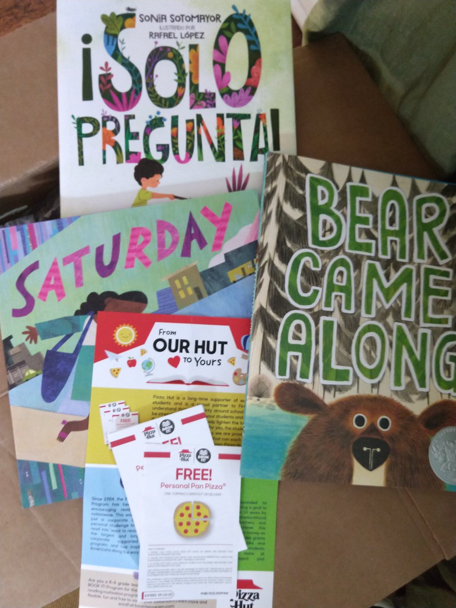 Meyer113's tweet photo. Thankful for @FirstBook and @pizzahut for providing some amazing books to help restock our library for when our students return!
#FCPSLibrariesLead https://t.co/aNA4KLBRQm