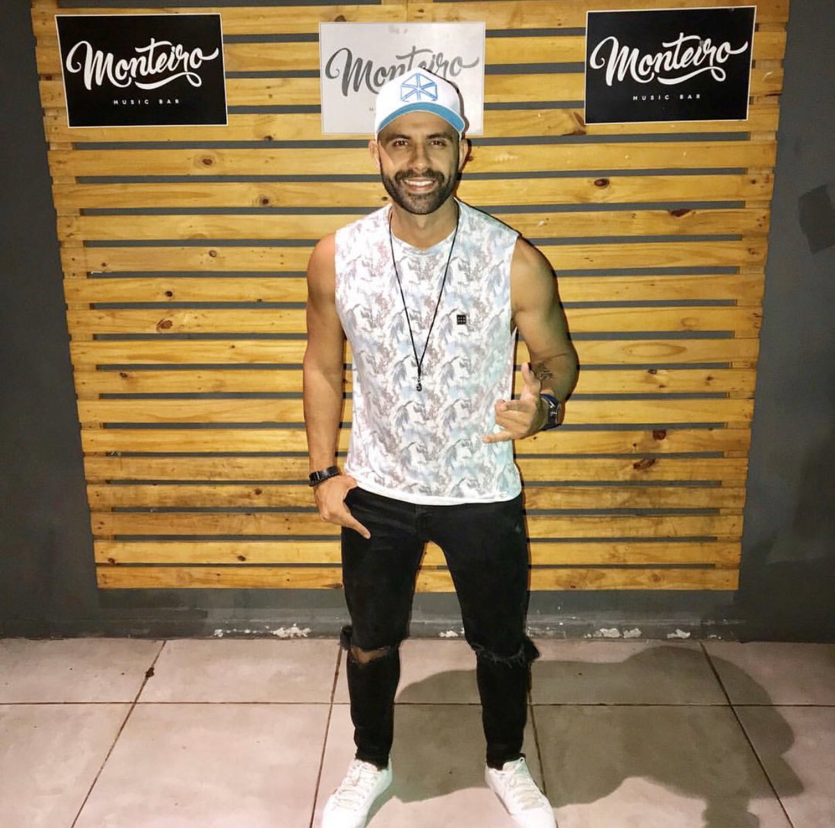 alirafilho's tweet image. TBT da Saudade 🥺🎶 #MonteiroMusic
#ProduçãodeEventos