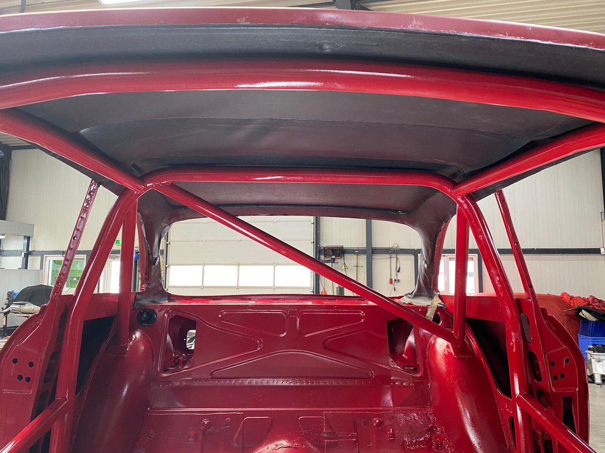 BasAutoService's tweet photo. Mooi project waaraan we mogen werken. Deze Alfa Romeo GT belooft een mooi rally kanon te worden. Hierbij een update van de voortgang. De auto is inmiddels retour naar de spuiter om haar te voorzien van haar Alfa Rosso rood kleurtje zodat ze straks glimmend en snel de weg op kan! https://t.co/zAi7SCZEvF