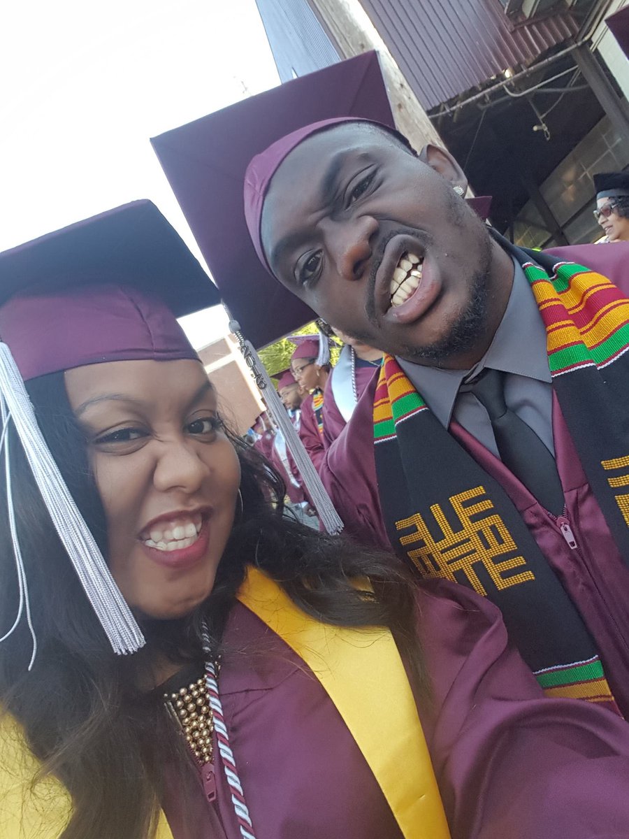 Onmyroad2_Richz's tweet photo. Lil Throw back #NCCU16 a lot of folks ain’t know I went to school 

Congrats to all the graduates if nobody told you they proud of you just know IM PROUD OF YOU!!! #DegreesMatter https://t.co/ccqJyzrizi