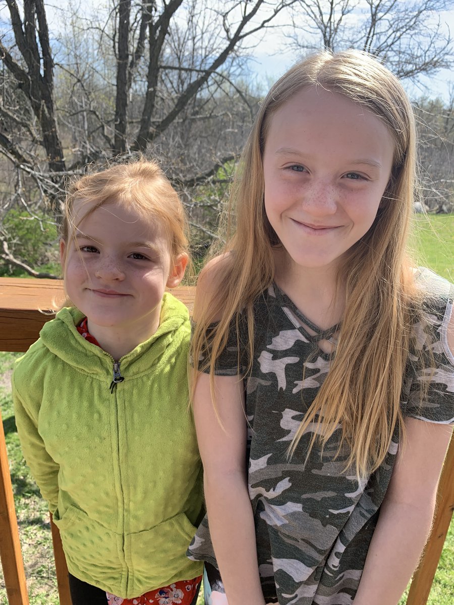 notorioustweet's tweet photo. Look who's wearing green to bring awareness to mental health... @alcdsb_shrb #shrbSHARE #ALCDSBMHW https://t.co/UegxtaiWKZ
