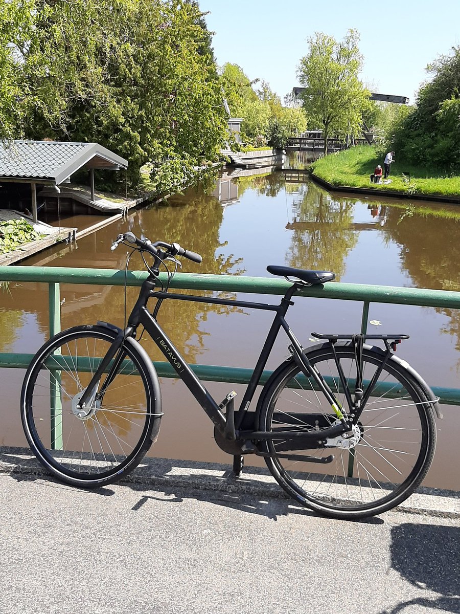 WEareGRUTSK's tweet photo. Verrassend voor medewerkers is een tour door Friesland. Op je gemak, als individu of met je gezin. FrieseFoodTour2020 #picknick #biobier&amp;bbq #togo  booking@wearegrutsk.nl https://t.co/r8tsoxUgWo