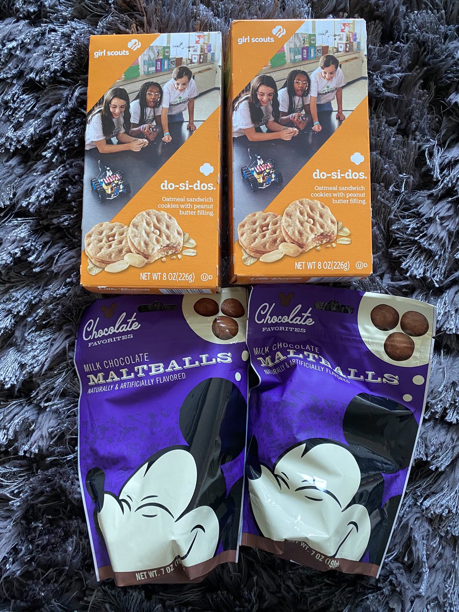 GoldenShimmer's tweet photo. When you can’t get to Disney World at the moment, so @CMSickles brings Disney to you, along with some extras! Thank you for the pixie dust! 🥰 #TeamMoralSupport #PlatinumFamily https://t.co/tkNGPoVN1Z