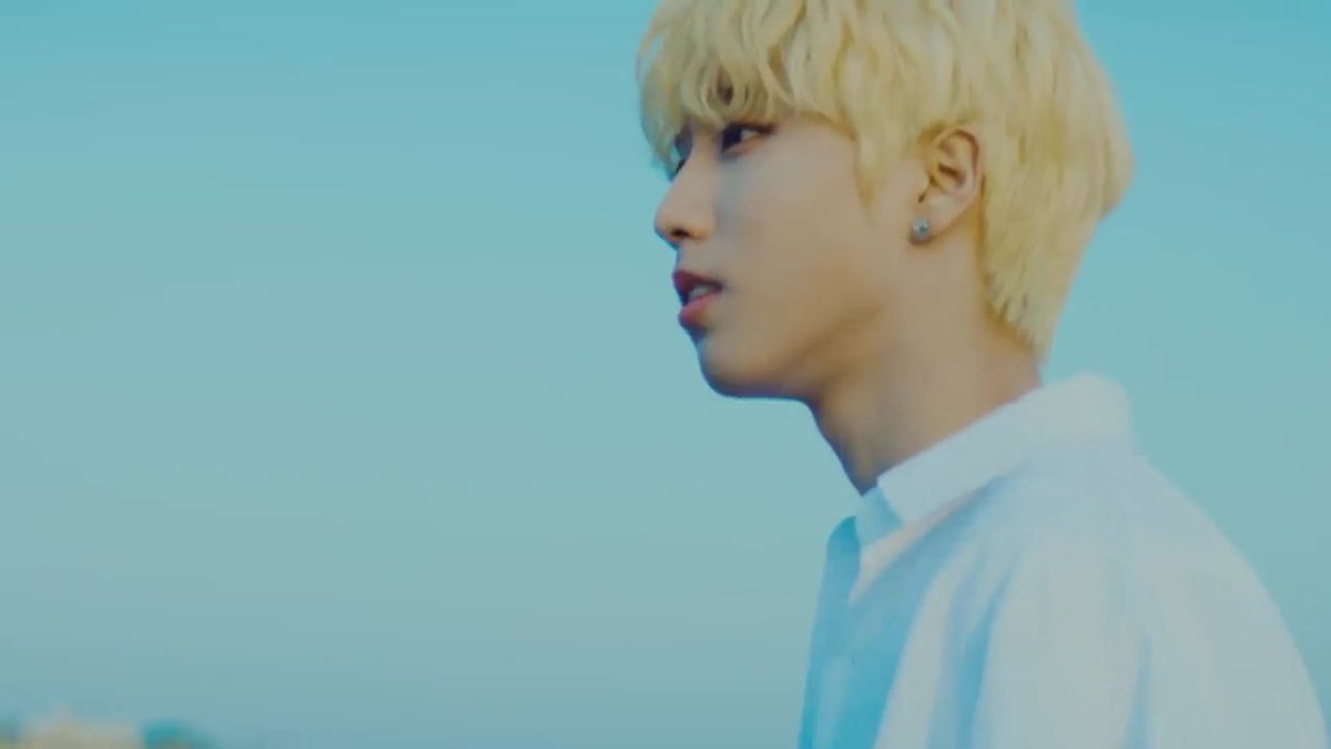 kelfka02's tweet photo. Z całego serduszka zapraszam na piosenkę mojego skarba💞
#HANCLOSE #StrayKids #SKZplayer #kpop https://t.co/oBFI6eG9ya
