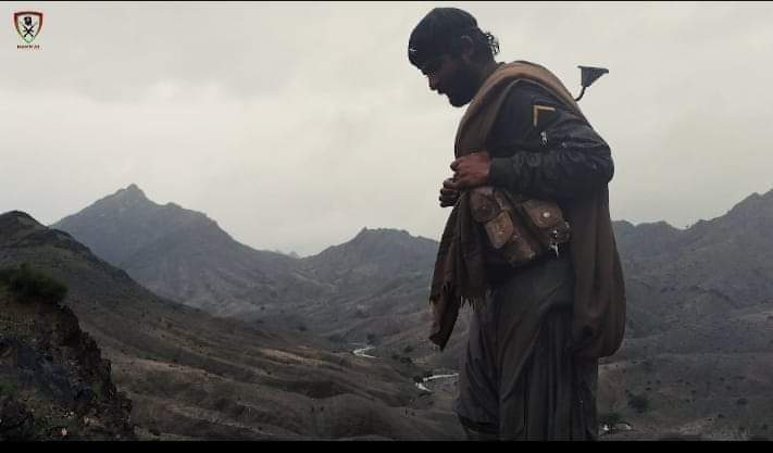 HashmiBalach's tweet photo. جب دیش نے دی آواز
تو ہم گهر کی راہے بهول گے
#Martyr #Shadad https://t.co/NcDBEBcCH9