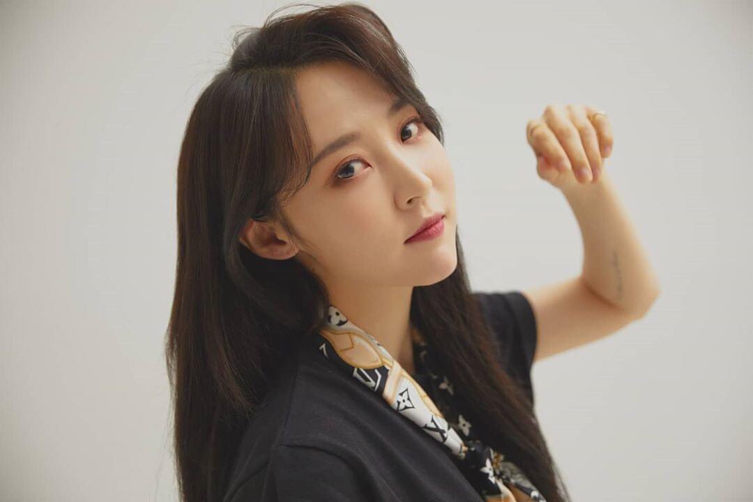 nynytrg's tweet photo. Chúc mừng 10,000 ngày Moonbyul unnie ra đời 🔥
Hãy cùng nhau tiến lên nhé hú yeee
#문별이_만번째_수놓은_밤
#10000th_Moonbyulday https://t.co/FrpzK64Tds