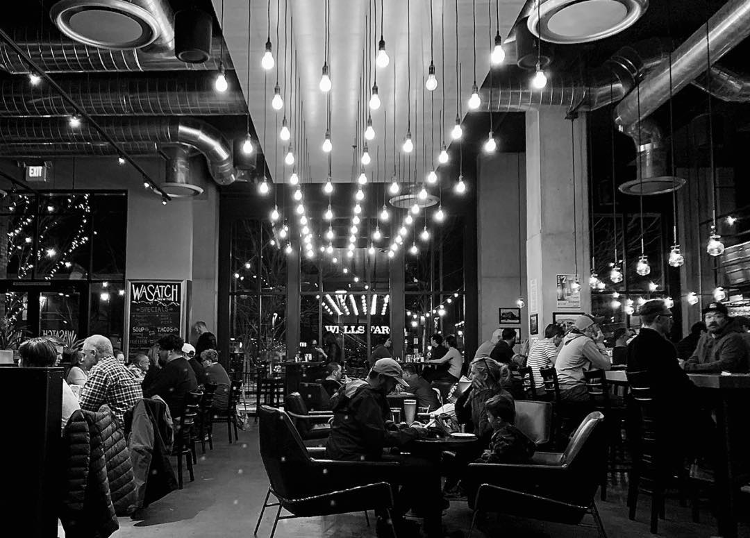 wasatchbeers's tweet photo. #ThrowbackThursday to packed summer nights in Sugar House🖤 #WasatchBrewPub https://t.co/pwE8JoPkvB