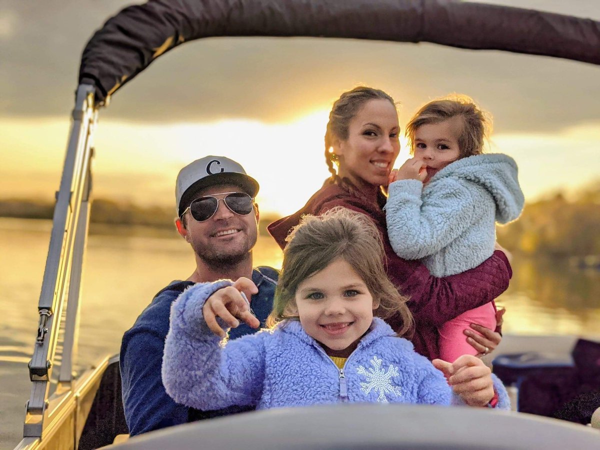 QuestWS's tweet image. Happiness is your choice of premium boats, ready on your schedule. NO loans, NO maintenance expenses, and NO storage fees. Just choose a boat and time online, and it will be ready &amp;amp; waiting. It's all possible with Quest Express, a membership boating club based at @HeritageHarbor