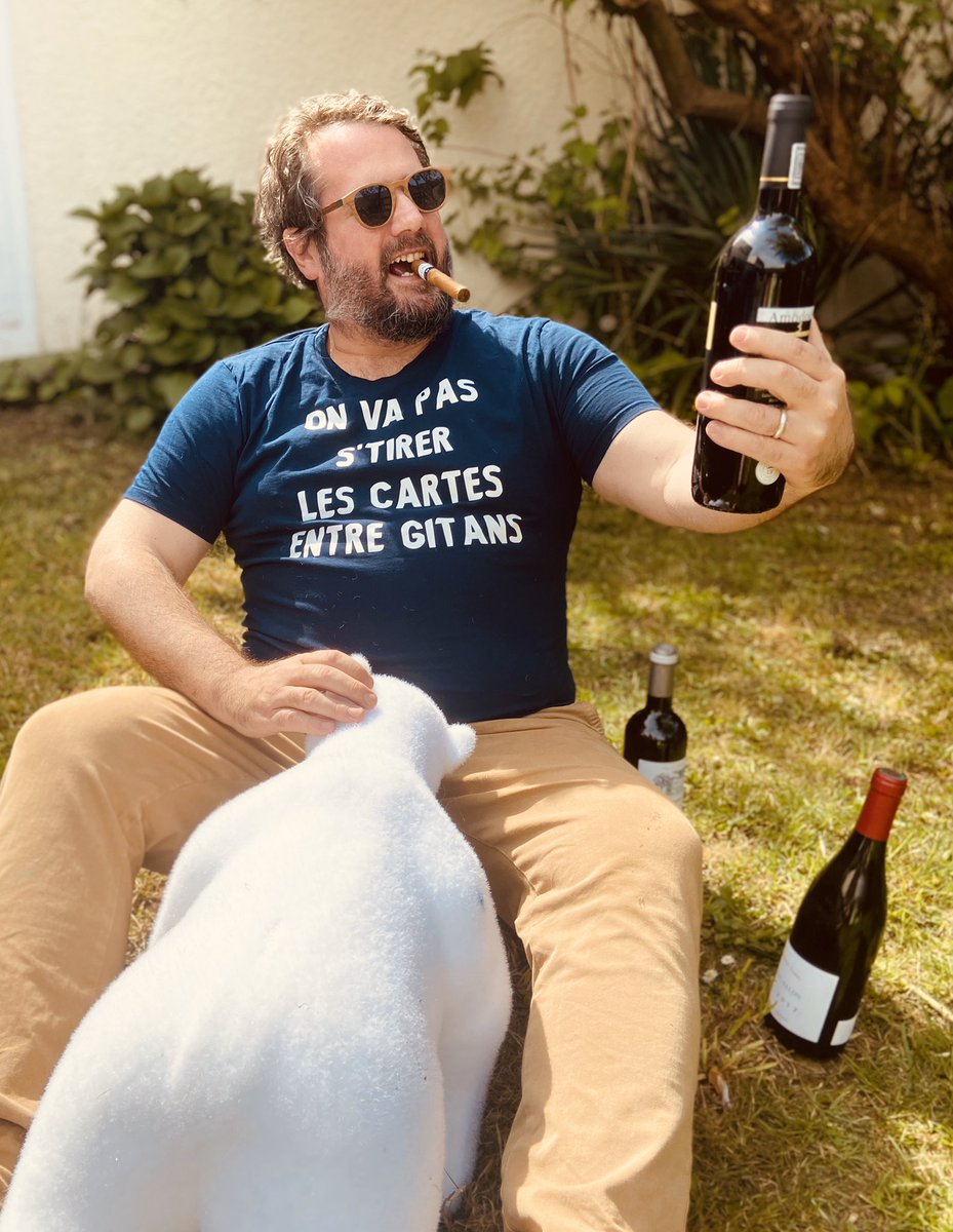 C’est jeudi, il est 17h30 passé, on coupe le téléphone et on se cartonne la gueule jusqu’à dimanche soir nom de Dieu !