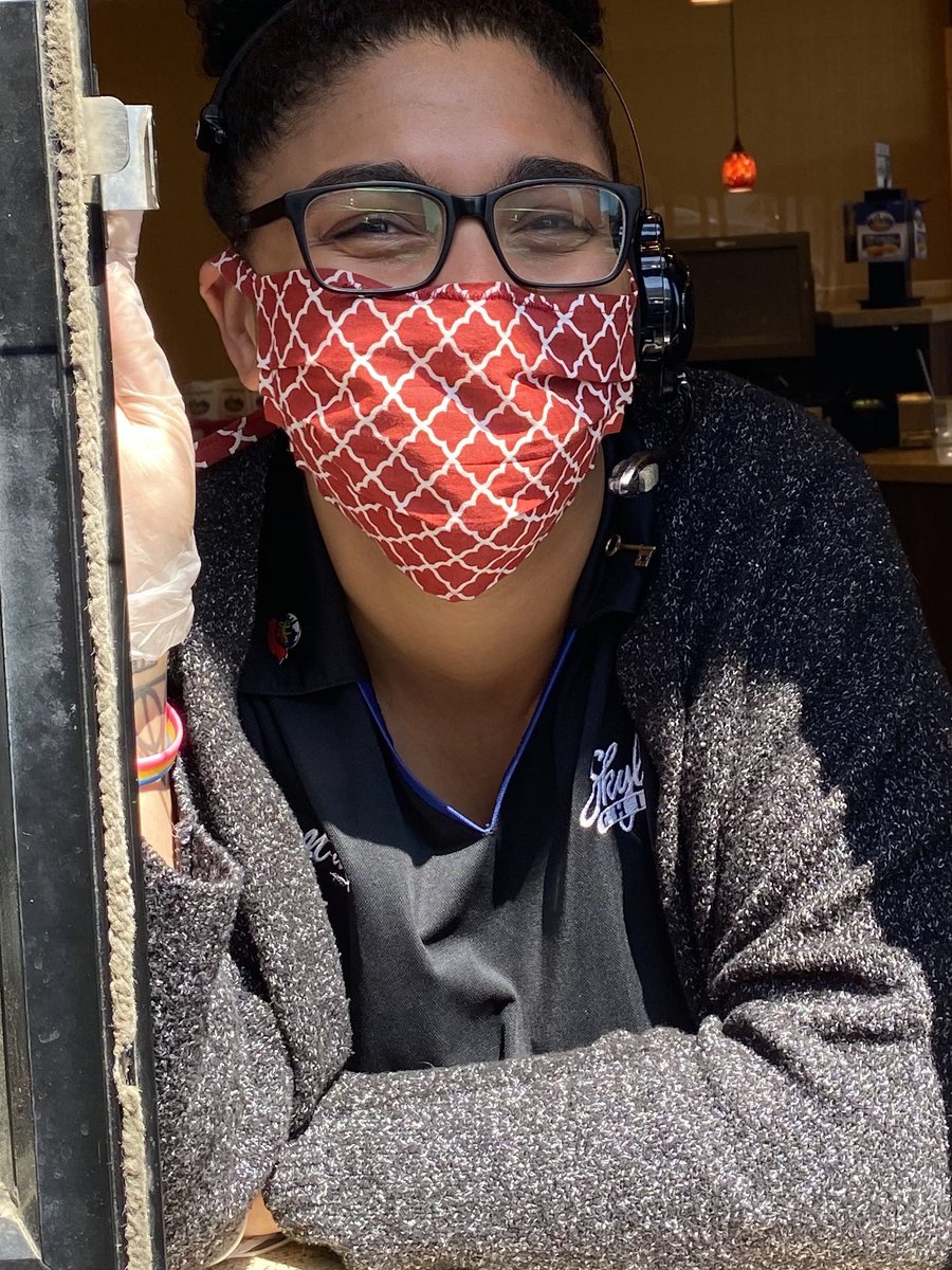 AMTOSUMD's tweet photo. Kudos to Skyline Chili staff on Olentangy River Road for wearing masks!!
#thisissafe @Skyline_Chili https://t.co/NroMZPLHhk