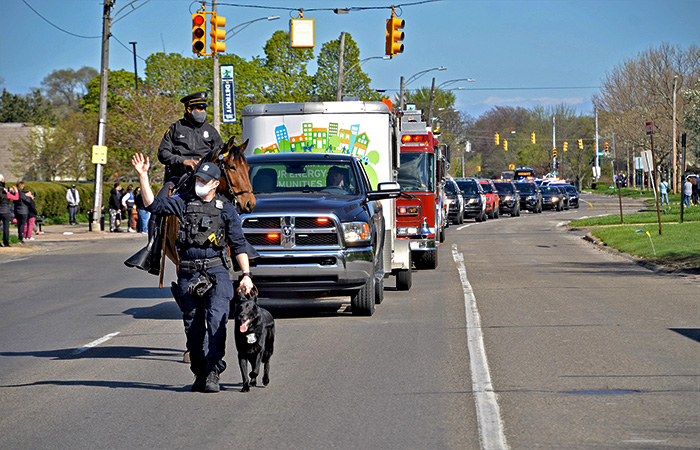 Grosse Pointe News tweet media