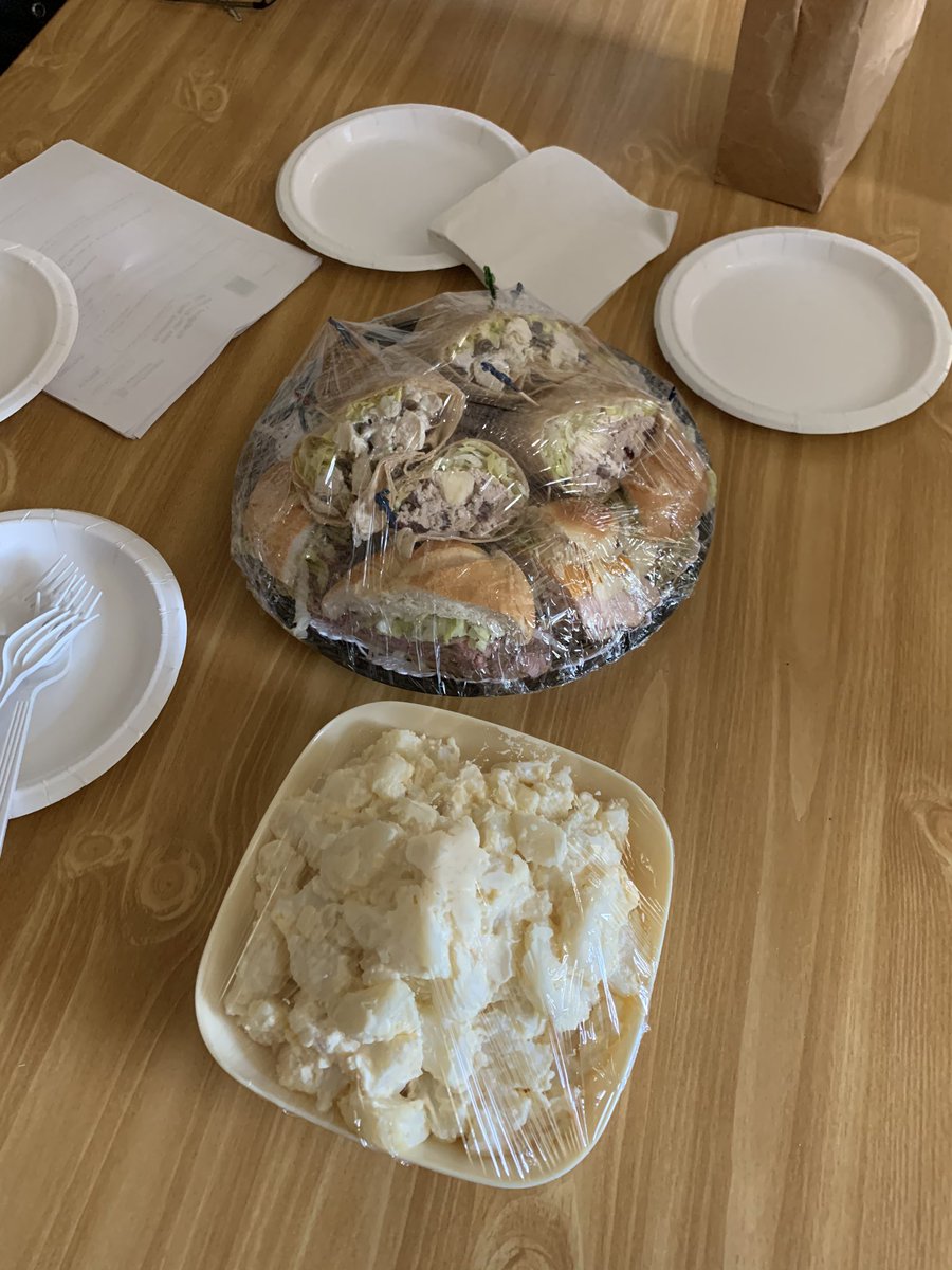 RyeBrookFire's tweet photo. Thank you to Win Ridge Realty and Lenny’s Bagels for supplying lunch for today’s on duty crew https://t.co/7w77nhnb1B