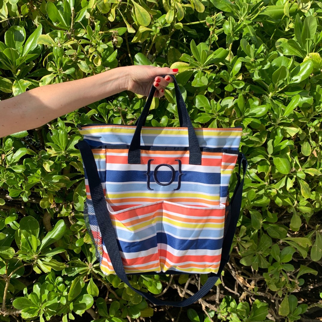 ThirtyOne's tweet photo. Bright stripes for brighter days ahead. ☀️
•
Shop Bag (US): https://t.co/1K0DYJMgOO
Shop Bag (CA): https://t.co/1ReUeS0e23
•
#thirtyone #tote #peronalizedtote #sustainable #organization #style #musthaveproduct #musthave #Monday #Mondayvibes #faves #strongwomen #baglove #aotd https://t.co/hZ4HFm3PhF
