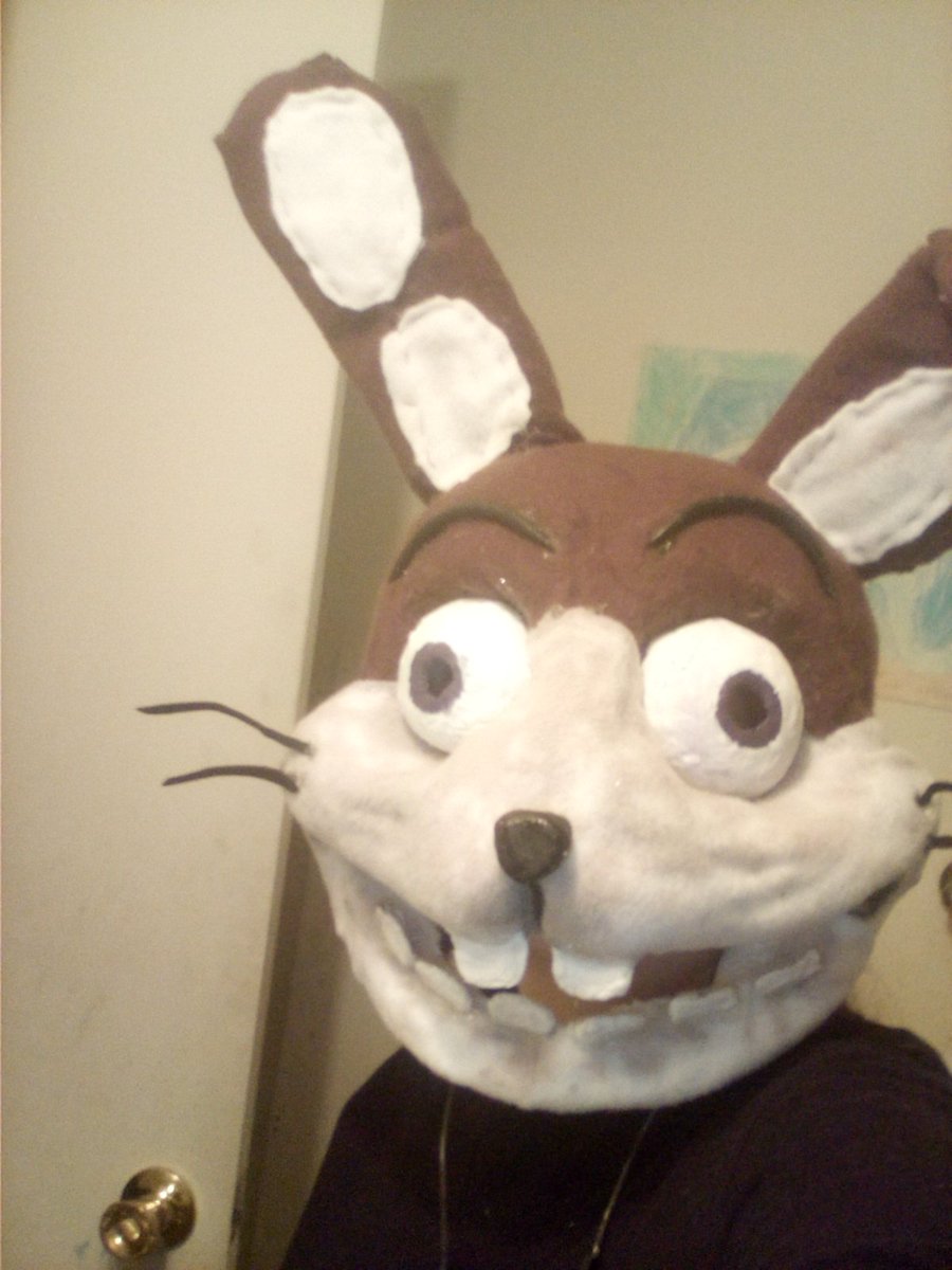 SamHarkins6's tweet photo. Just have to add his eyelids and he'll be done! #fnaf #fnafvr https://t.co/Vz1tCFHz9R