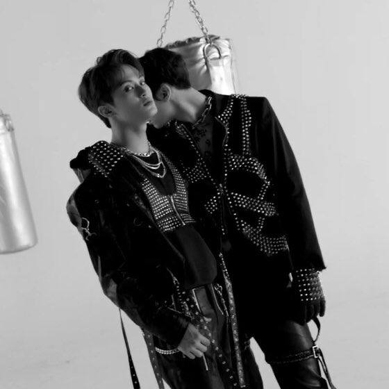 marklchaveex's tweet photo. ผมโหดมั้ยครับป๊า ครอบครัวอัลฟ่ากลิ่นหมูทะ https://t.co/hwDAcArsFf