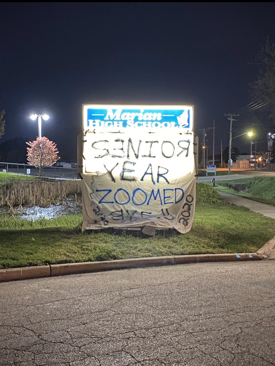 MSeniorprank's tweet photo. https://t.co/aCZTbQ0CPK
