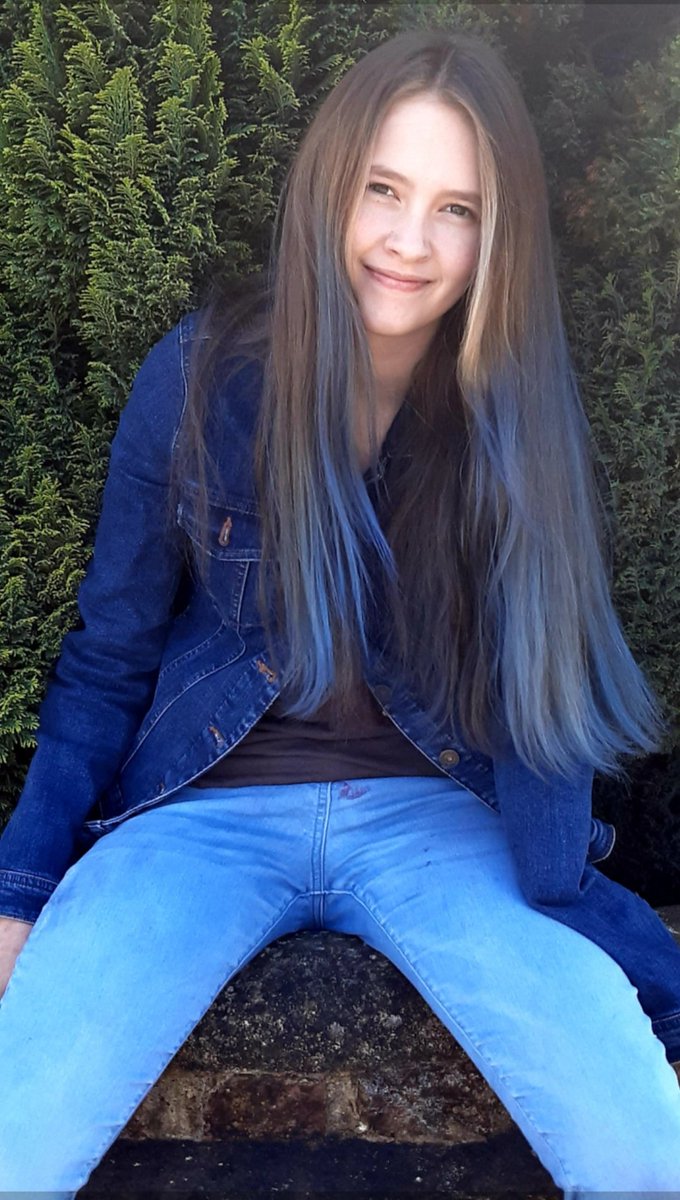 isabellitt07's tweet photo. @TheScript_Danny doing a Danny, Denim on Denim and Denim blue hair😃 https://t.co/nvDsZg6agq