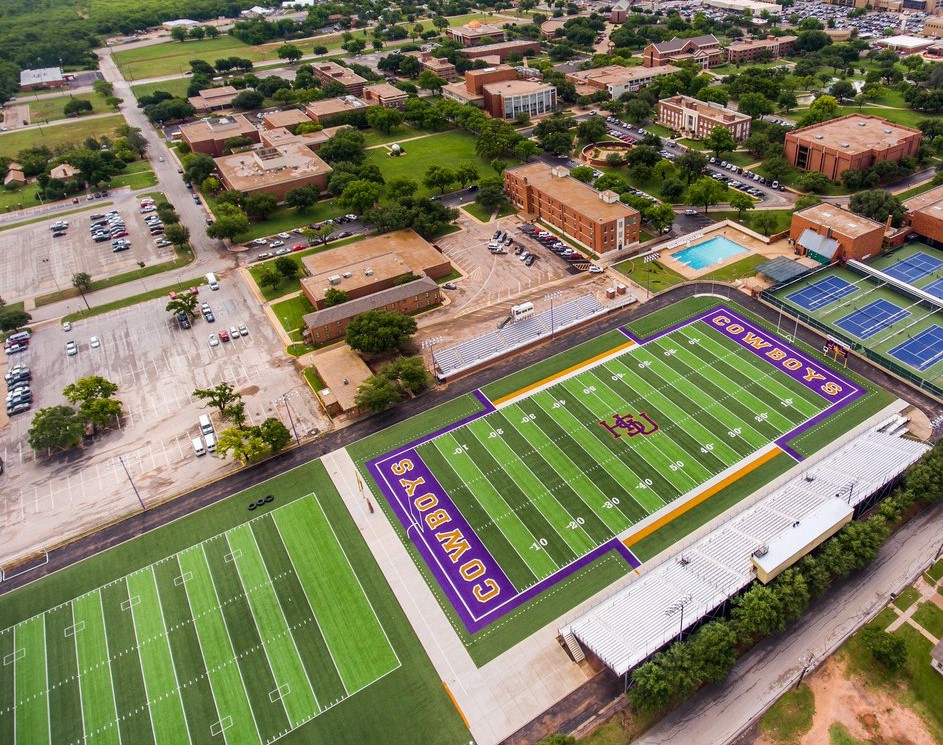 BurlesonHSU's tweet photo. One step closer... #HomeSweetHome #AndTheThunderRolls https://t.co/seILiNmgvQ