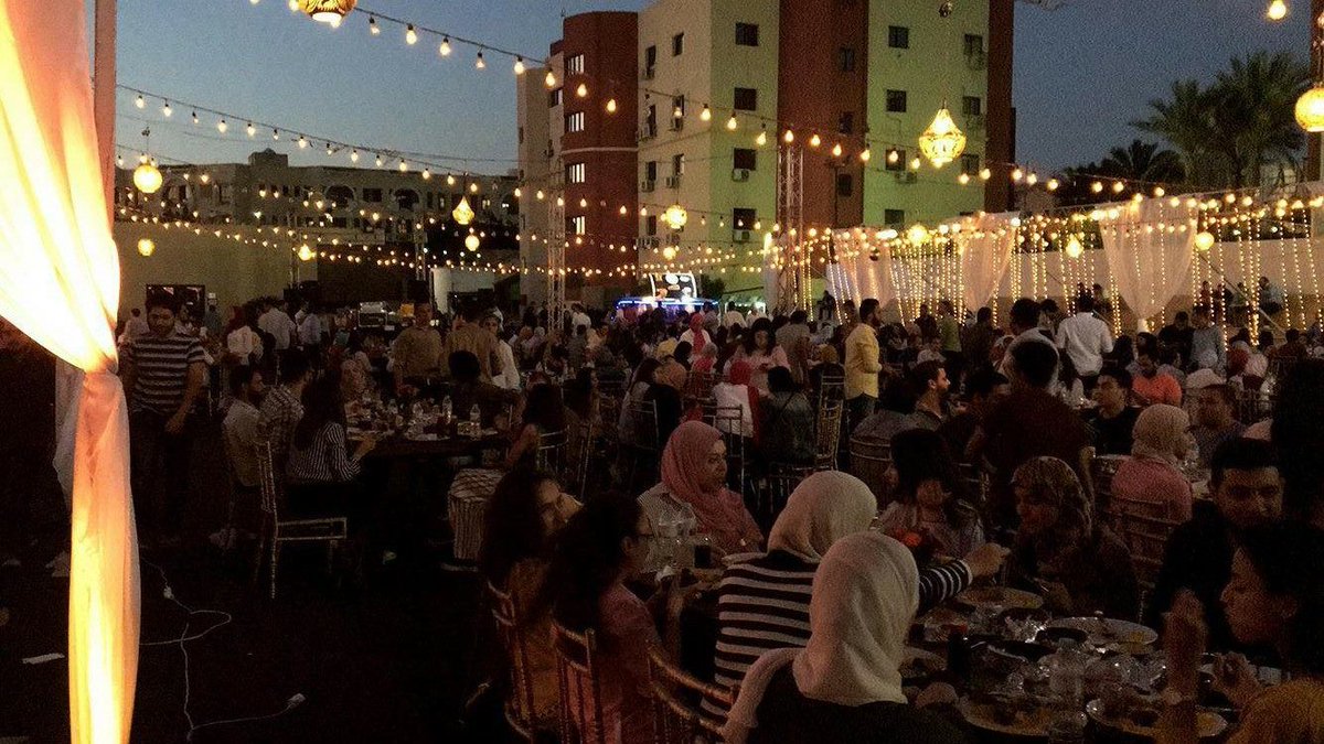 ciccairo's tweet photo. #ThrowbackThursday to CIC annual Alumni Iftar π€
This gathering will be definitely missed this Ramadan
May we all reunite again soon π€π€π
#CICAlumni #AlumniIftar https://t.co/rgfDGjXuJt