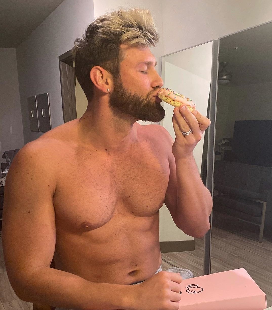 EXbTC_HVcAc_njs.jpg:large