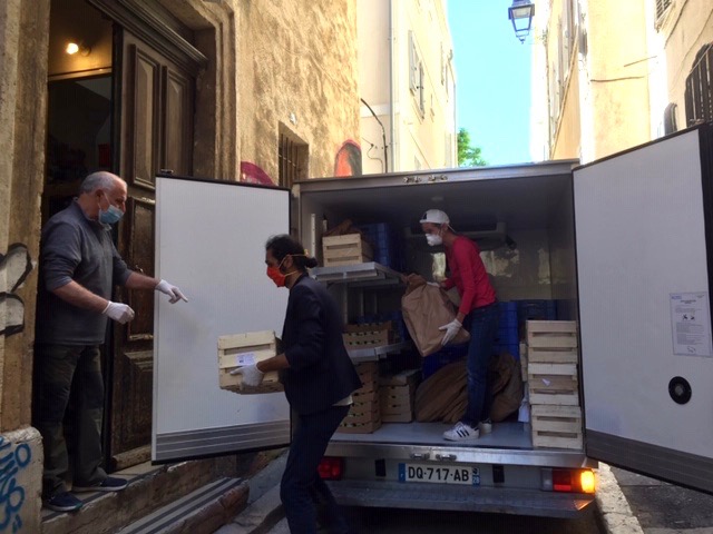 COVID19 - Les distributions continuent !
Cette semaine, NUCLEUS continue la collecte et la livraison de repas solidaires.
nucleus-asso.blogspot.com