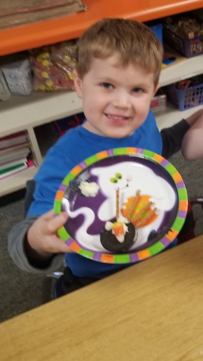 MsSouthwest's tweet photo. Ryder W.,Logan H. ,and Cason T all met their AR goal again for the 4th 9 weeks!#waytogo #sailingontofirstgrade #lakerforlife https://t.co/7DWXemyqB4