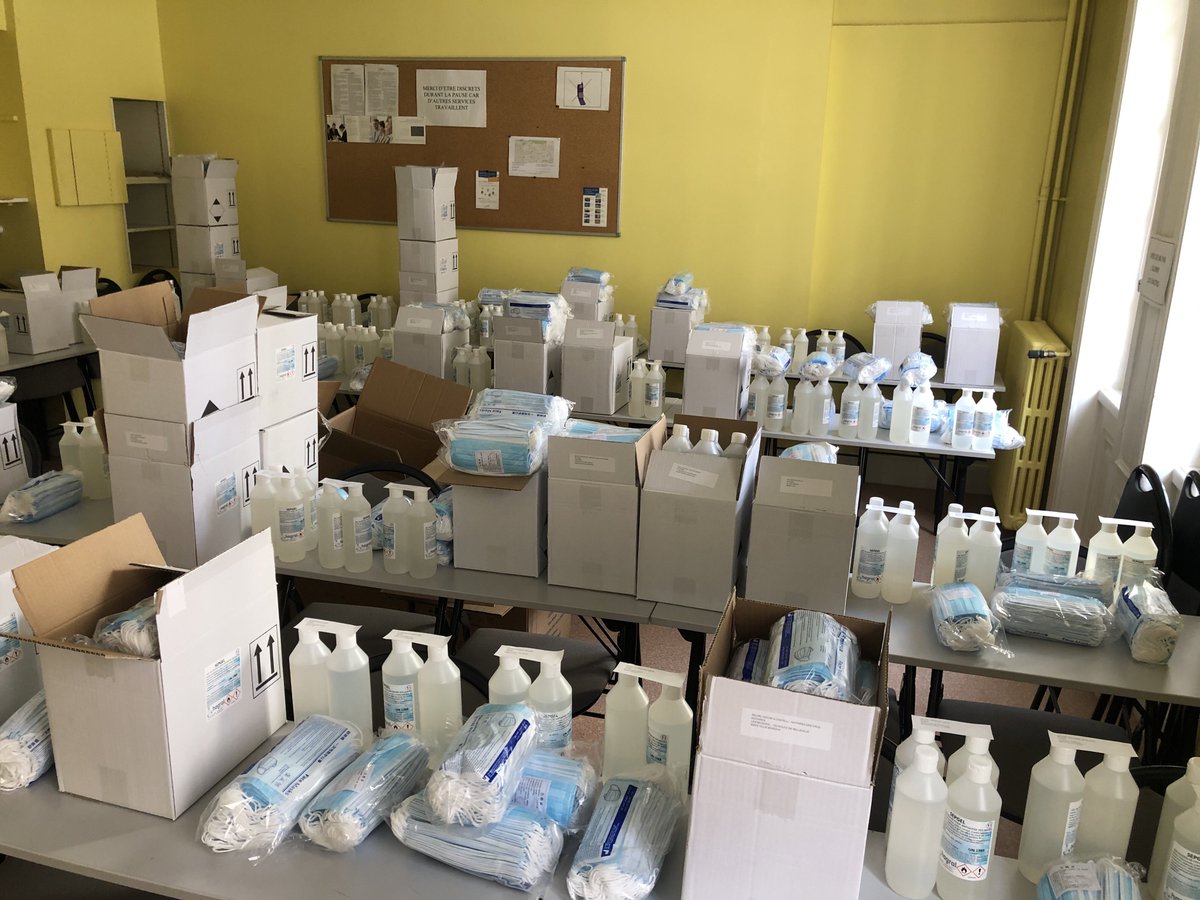 AumontFrederic's tweet photo. Les notaires du Rhône ont reçu leurs premières commandes pour la reprise le 11 mai. Le dispatching entre les études est en cours de réalisation https://t.co/uSEUj6XvzI