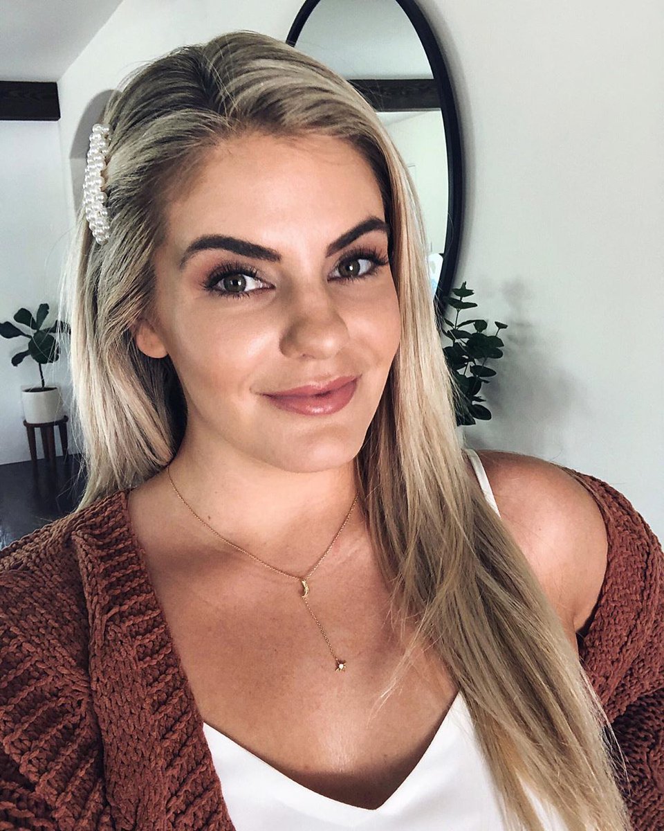 Preen.Me tweet media